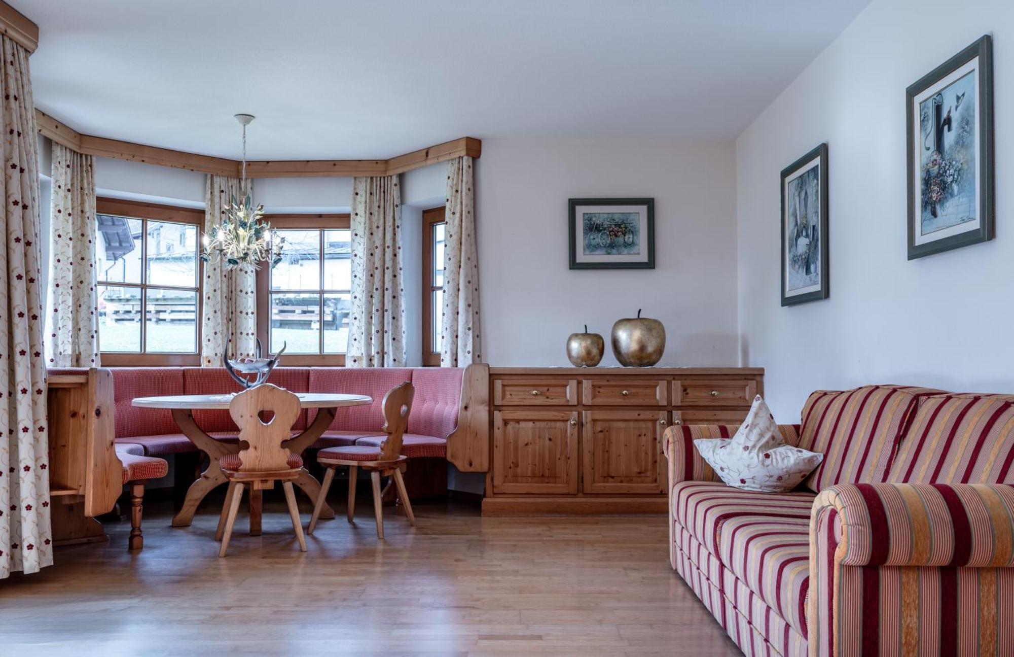 Sonnenhof Appartements ペルティサウ エクステリア 写真